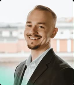 Fredrik Karlsson